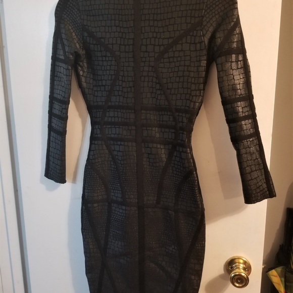 Neoprene Black Bodycon with Print, Size S or 4 - Picture 4 of 7